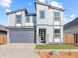 20874 SE Delta Dr, Bend, OR 97702