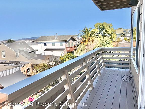 2nd image of 934 Carolina St #1