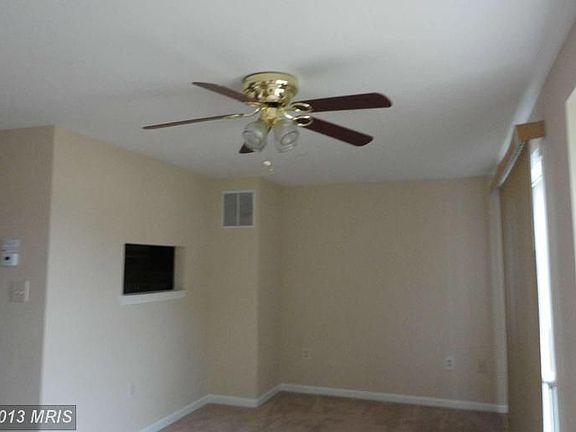 3rd image of 2411 Hillsdale Pl SE
