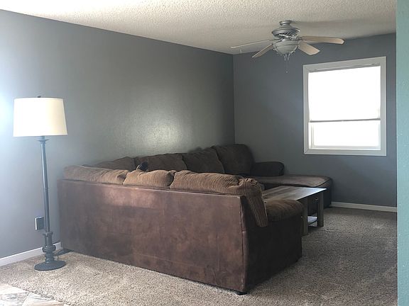 4th image of 11 Nelson Dr
