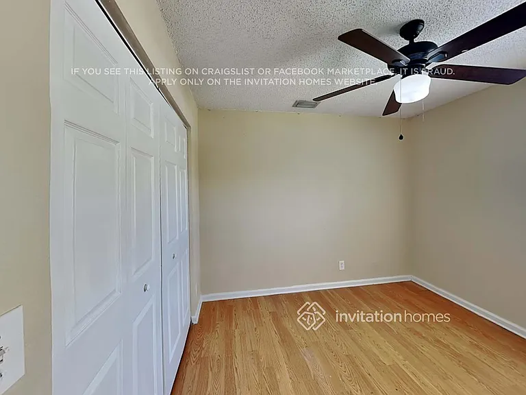 3635 N Mountain Dr — Photo 11