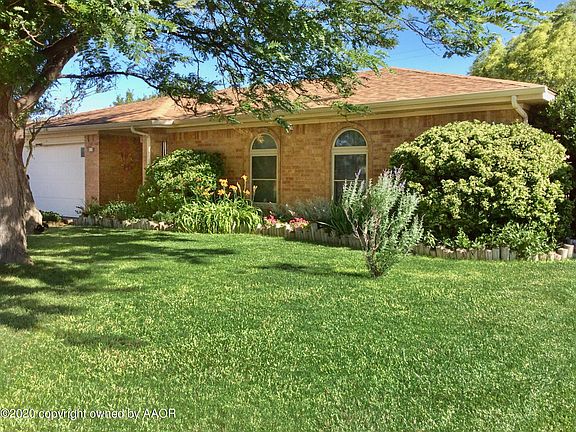 3rd image of 1042 Sierra Dr
