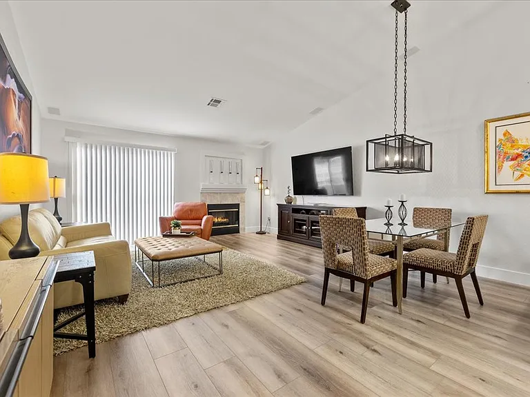 9962 Catalina Canyon Ave — Photo 2