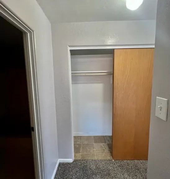 Karen Jean Apartments — Photo 17