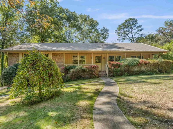 1017 Karl Daly Cir, Birmingham, AL 35210