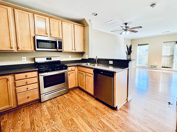 Convenient kitchen with all stainless steel appliances