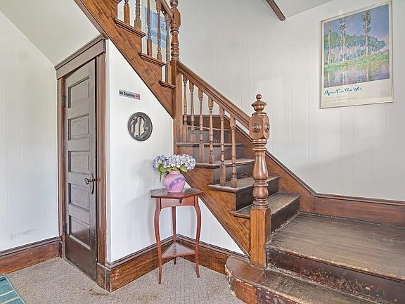 3rd image of 32 Glines Ave #2