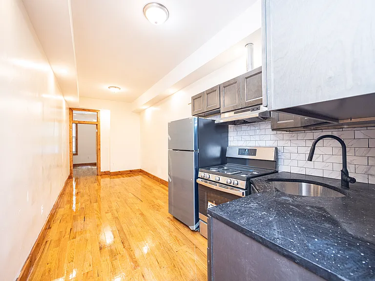1412 De Kalb Ave #2L — Photo 14