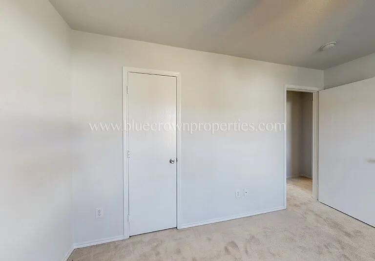 3208 Grant St — Photo 34
