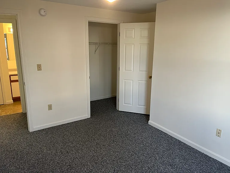 Haven Cove Condominiums — Photo 6