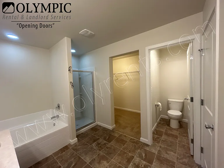 Primary Bathroom (2)_08012024