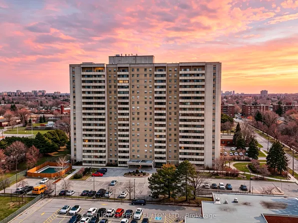 1338 York Mills Rd #512, Toronto, ON M3A 3M3