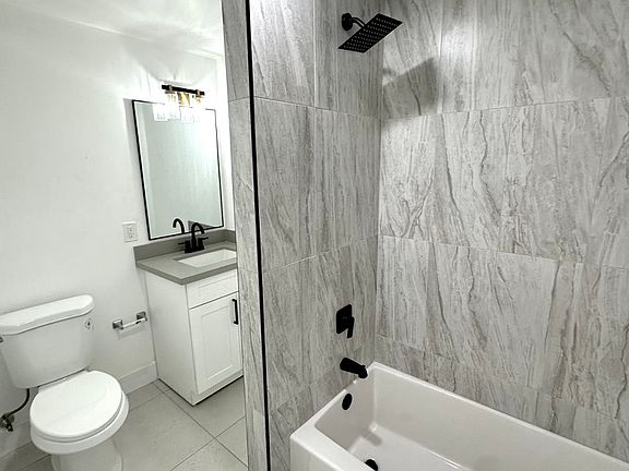 2nd image of 1429 E Osborn Rd APT 2