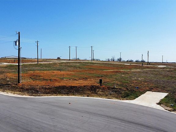 4th image of 104 Sonoma Dr