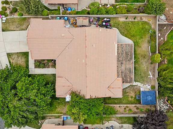 5th image of 40506 Palmas Ct