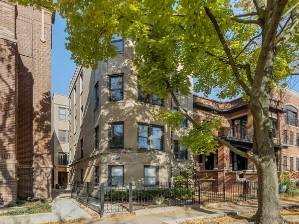 1250 W Cornelia Ave APT 3S, Chicago, IL 60657