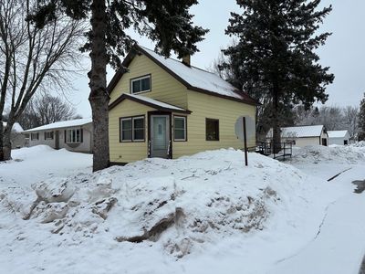 1211 E Pierce St, Wakefield, MI, 49968