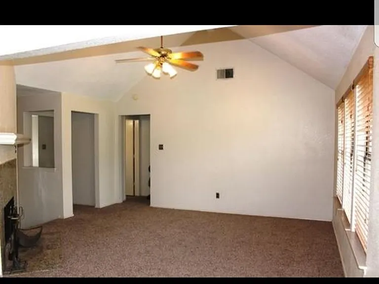 6744 Cedar Shadow Dr — Photo 3