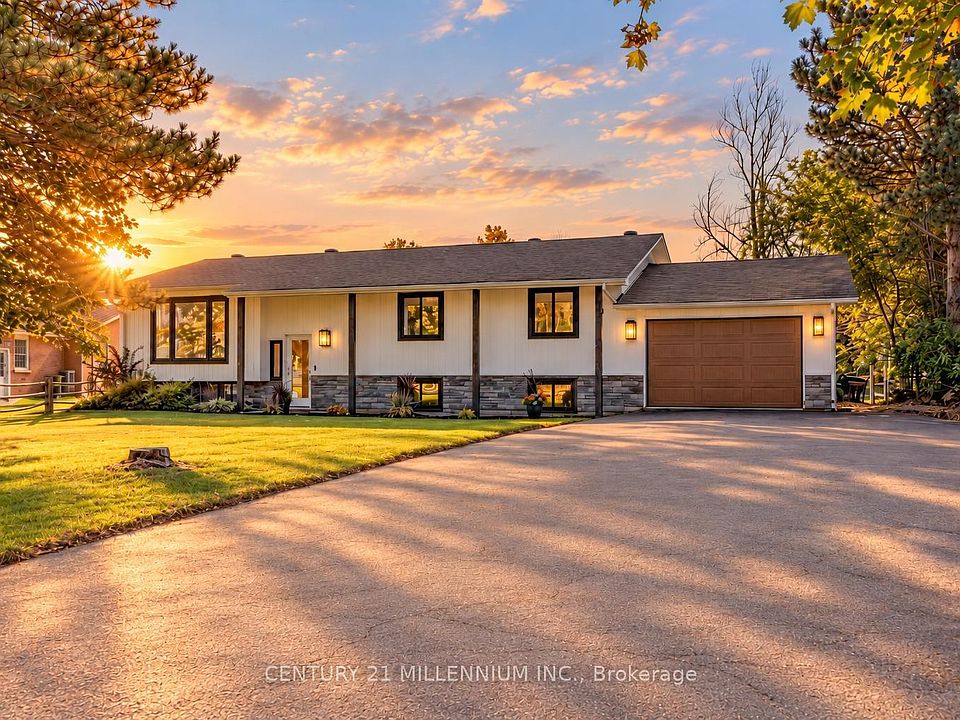 1st image of 35 Cloverhill Cres