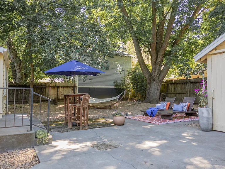 703 Oak Lawn Ave — Photo 73