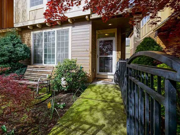 4th image of 1021 SE Nazomi Ave