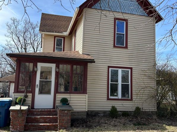 310 S Ohio St, Remington, IN 47977