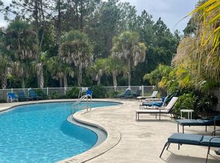 4276 Calinda Ln APT 128, Niceville, FL 32578