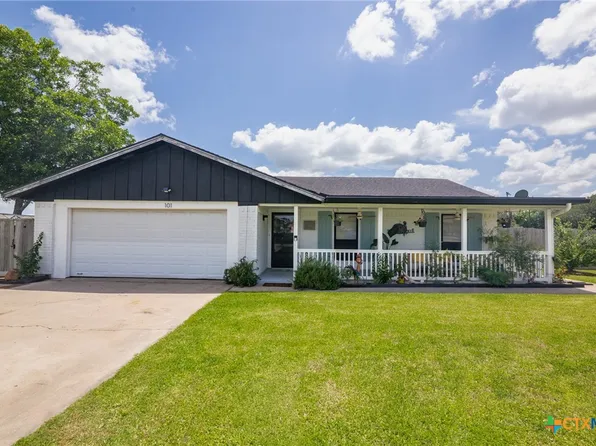 101 Elaine St, Victoria, TX 77904