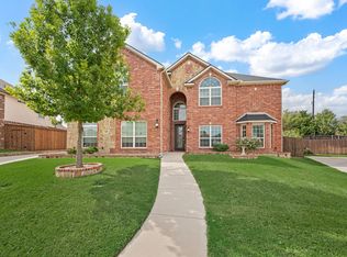 209 Chateau Ave, Kennedale, TX 76060