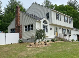 12 Locke Mill Dr, Litchfield, NH 03052