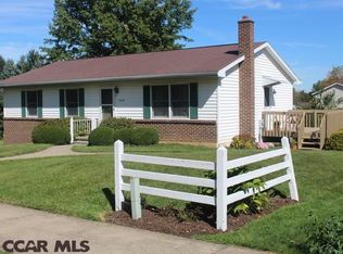 1024 Crabapple Dr, State College, PA 16801