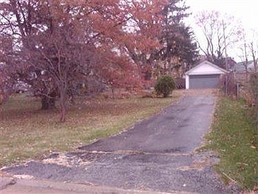 2nd image of 5735 Bavaria Ave