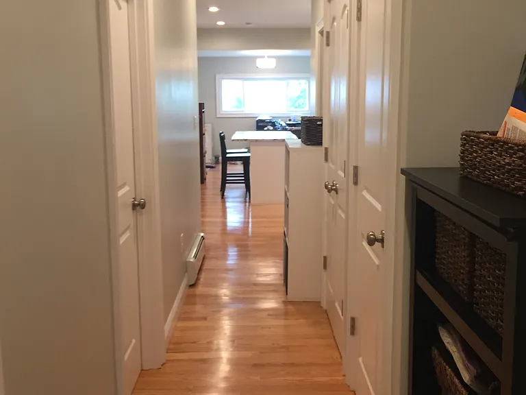 300 Maverick St #1 — Photo 11