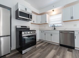 77 Vinton St FLOOR 2, Providence, RI 02909