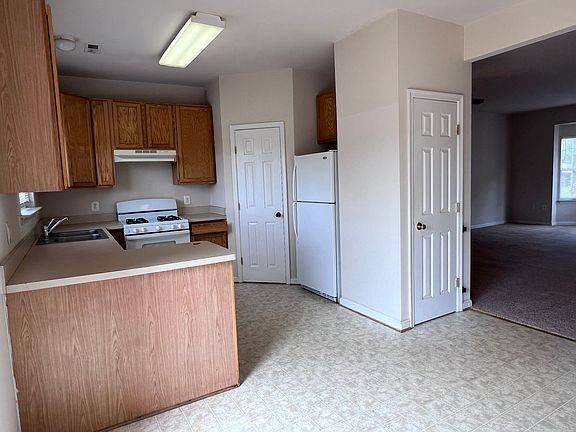 3rd image of 31 Townes Pl