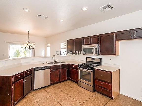 4th image of 3850 Timberlake Dr
