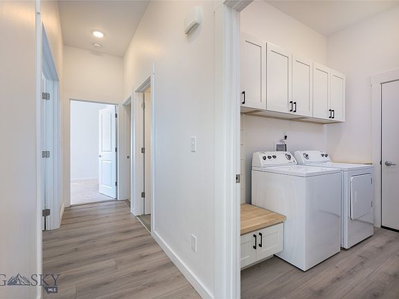 5th image of 209 Pearl St