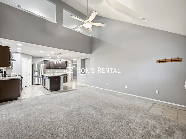 21615 Cavallo Ln — Photo 6