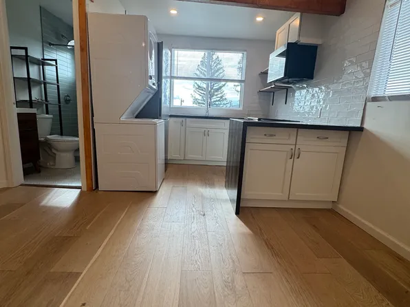 (undisclosed Address), Oakland, CA 94605