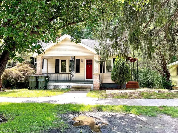 228 E Main St, Freeport, OH 43973
