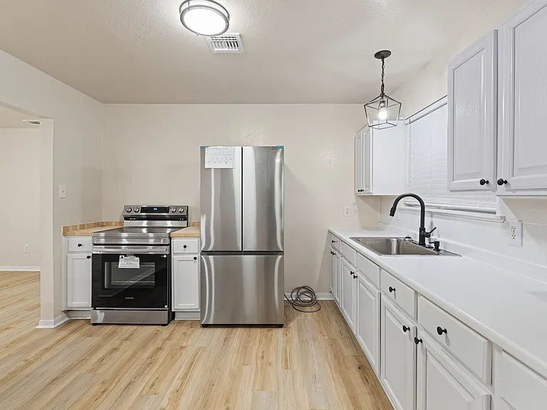5921 Riley Dr — Photo 6