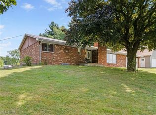 4246 Caddy Rd SW, Bowerston, OH 44695