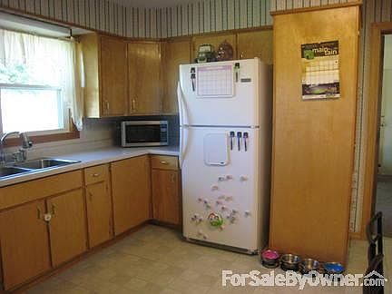 Kitchen ~ Eat-in