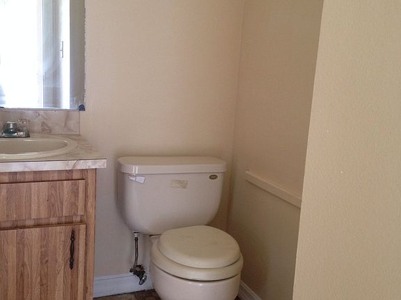 3rd image of 1026 S Hoagland Blvd
