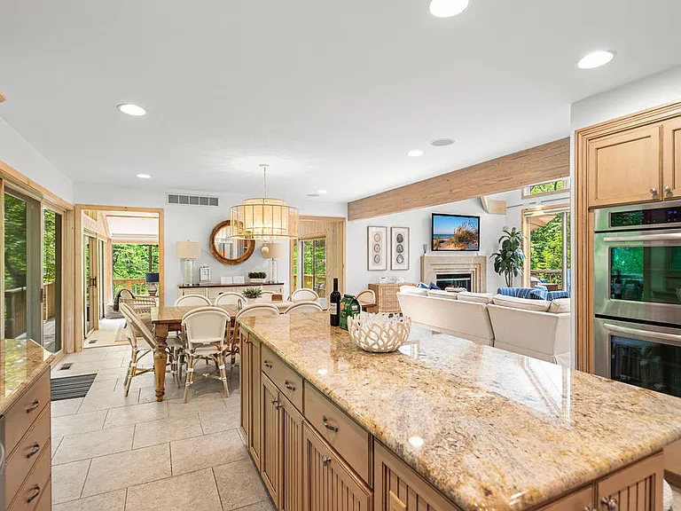 4095 Birchmont Trl — Photo 12