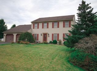 2016 Cemetery St, Jersey Shore, PA 17740