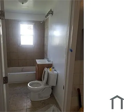 3 bed, 1000 sqft, $1,800 — Photo 3