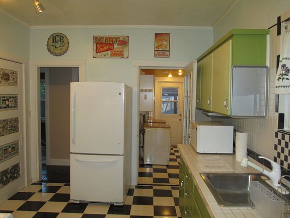 4th image of 419 U St