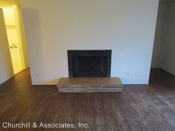 3rd image of 563 NE Oleary St