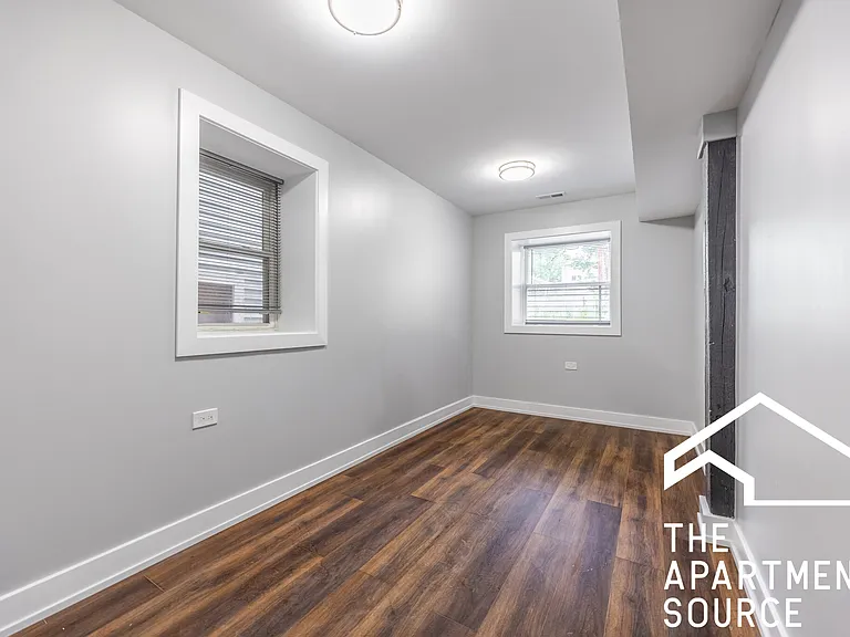 3328 W Congress Pkwy #G — Photo 8